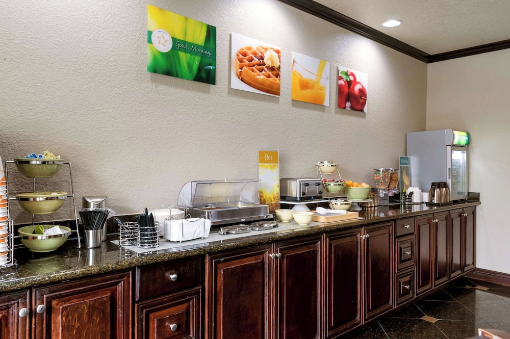 Quality Inn & Suites Slidell - photo 48
