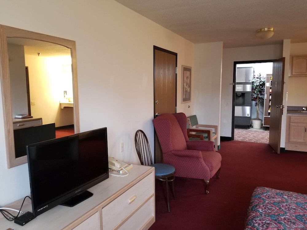 Bilmar Inn & Suites Dell Rapids Near Sioux Falls - photo 68