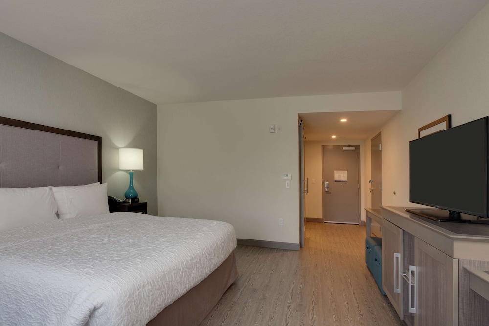 Hampton Inn & Suites Miami Wynwood Design District - photo 19