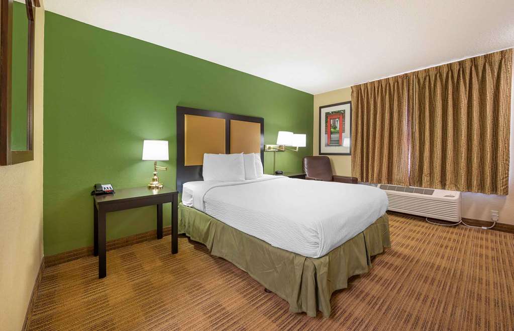Extended Stay America Suites Champaign Urbana - photo 8