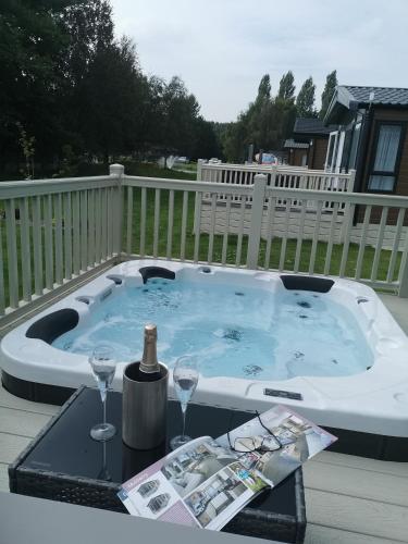 JJs Lodge Azalea — 4-Star Luxury Hotel in York, United Kingdom