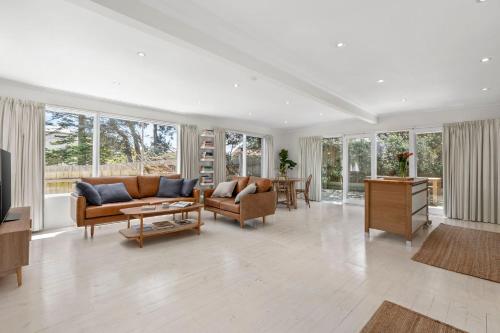 Buckley's Cottage — 4-Star Luxury Hotel in Point Lonsdale, Australia