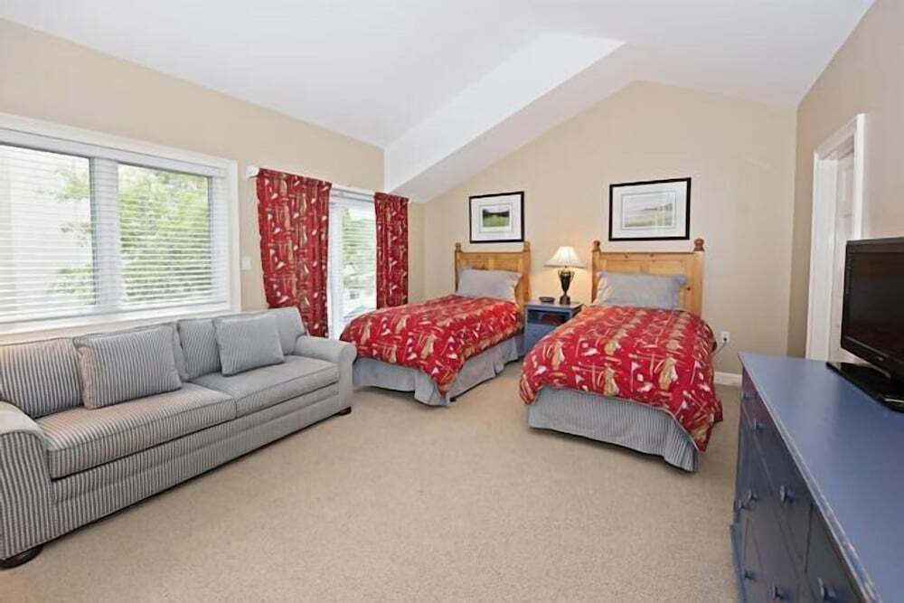 1116 Harbour South Club at the Sea Pines Resort - photo 3