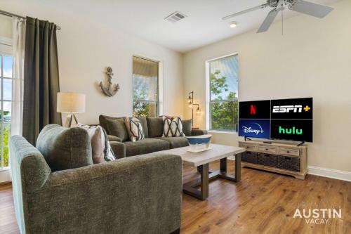 Lakeway Hideaway Cool Spot by The Colorado River in Austin, United States