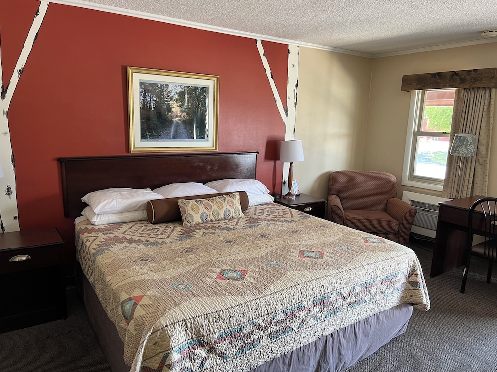 Cedar Hill Lodge - photo 21