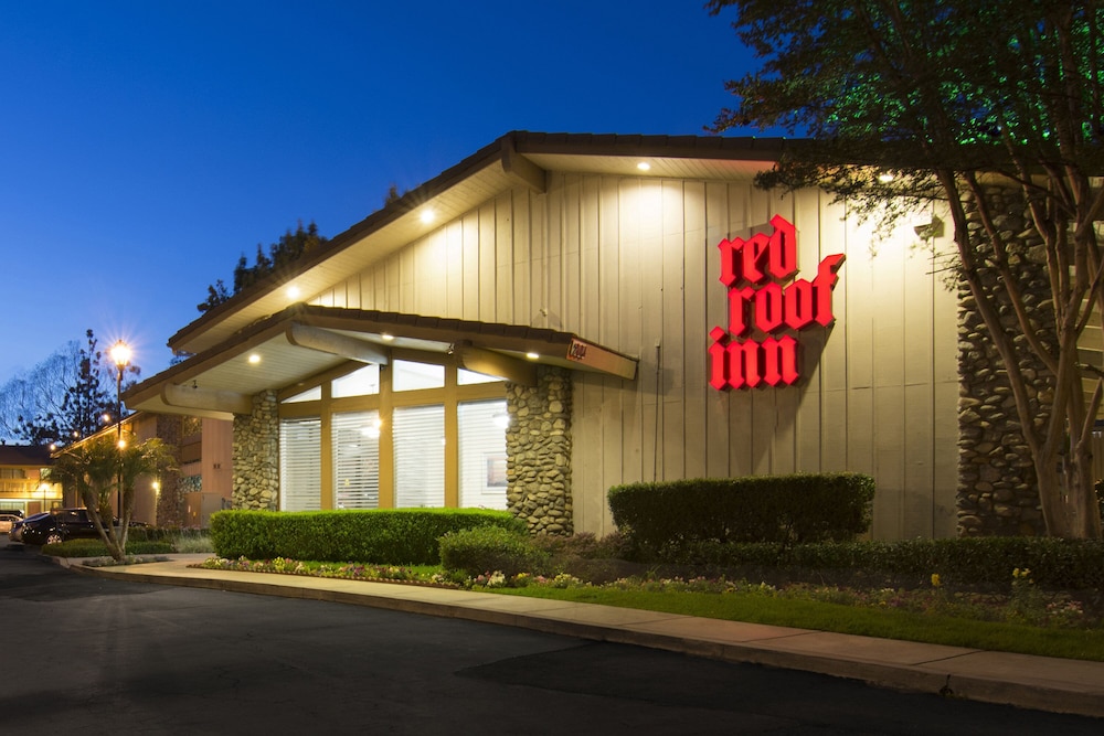 Red Roof Inn San Dimas Fairplex - photo 27
