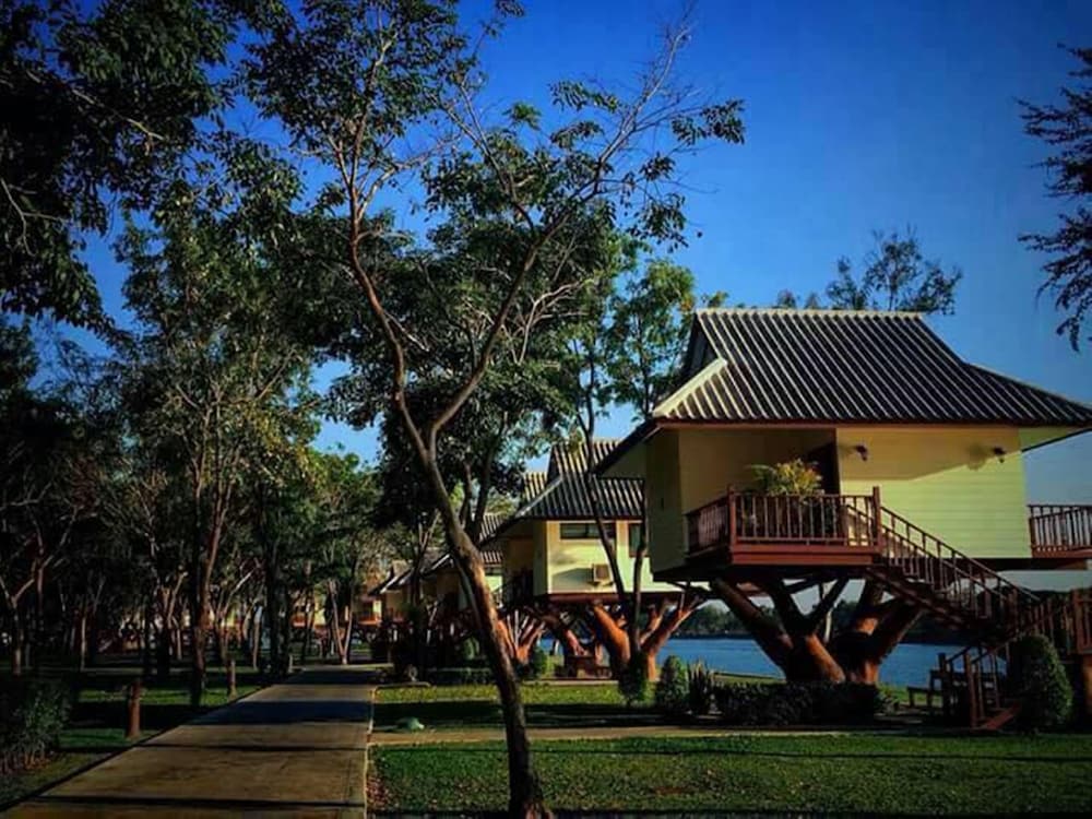 Bungchawak Resort — hotel in Doem Bang Nang Buat
