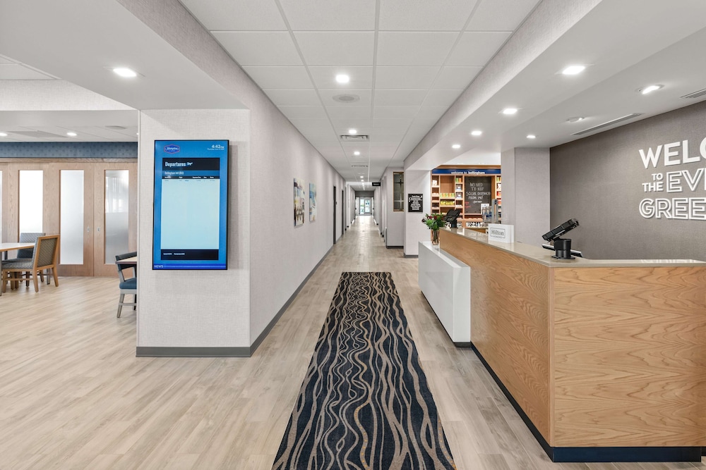 Hampton Inn Bellingham Airport - photo 3