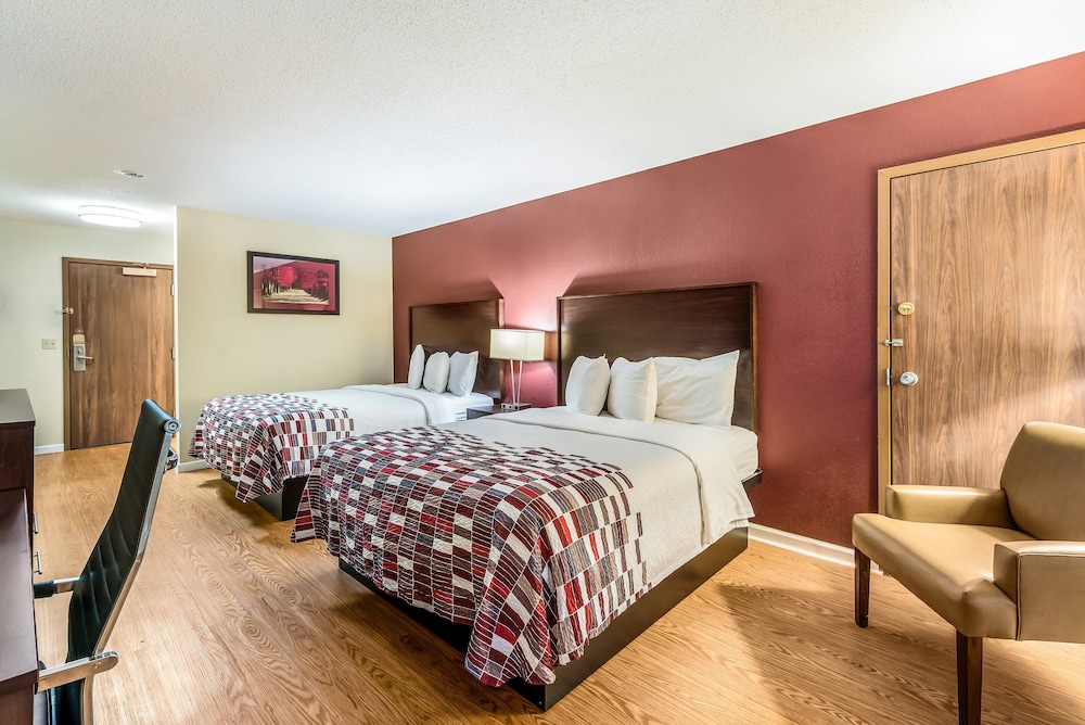 Red Roof Inn & Suites Wapakoneta - photo 9