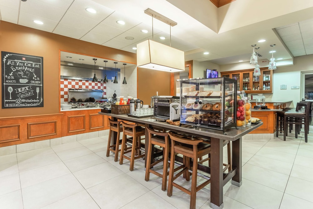 Hilton Garden Inn Chicago Tinley Park - photo 34
