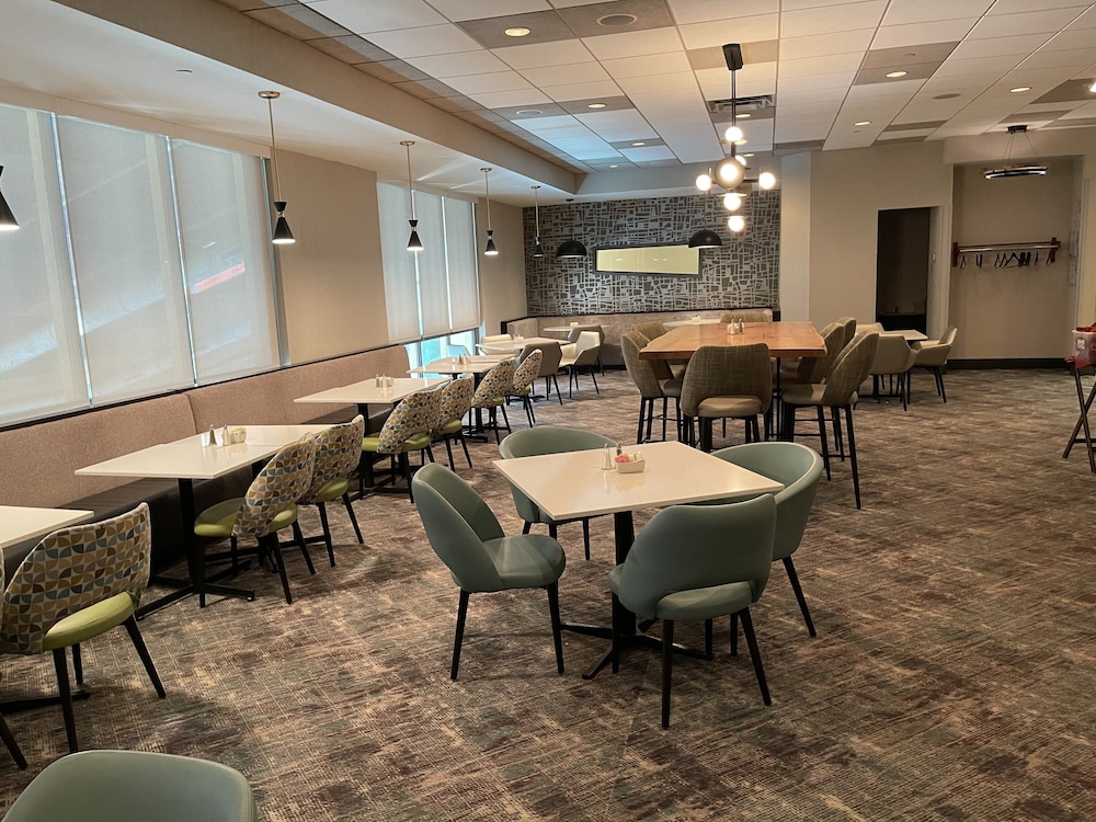 Holiday Inn Martinsburg by IHG - photo 36
