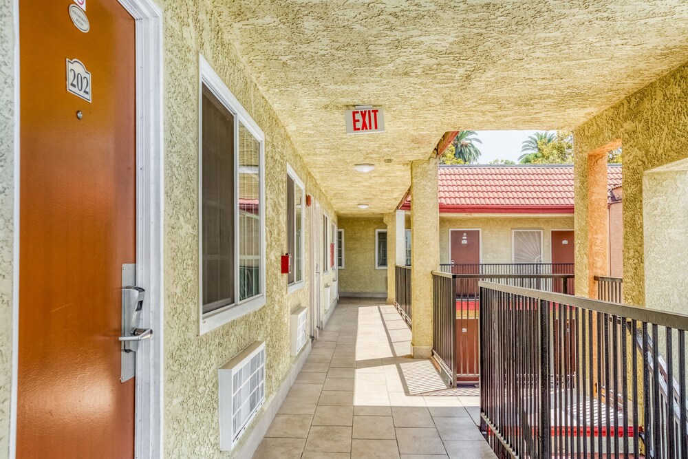Hotel Whittier CA I 605 - photo 25