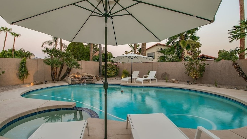 North Scottsdale Retreat w Resort Like Backyard - photo 31