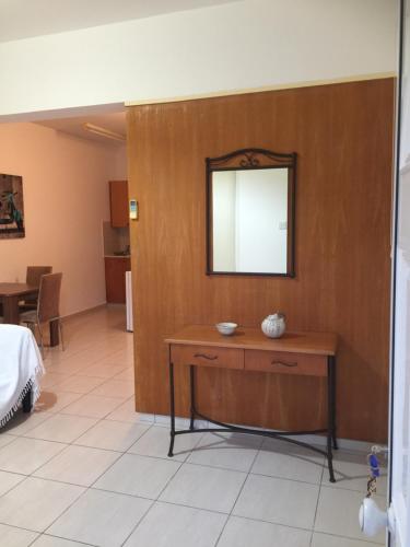 Davi’s Studio Apartment