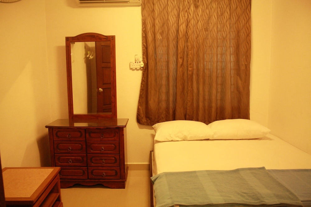 02 First Island — George Town — photo 4