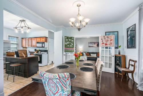 Steps from Journeyman in Downtown Valparaiso — 4-Star Luxury Hotel in Valparaiso, United States