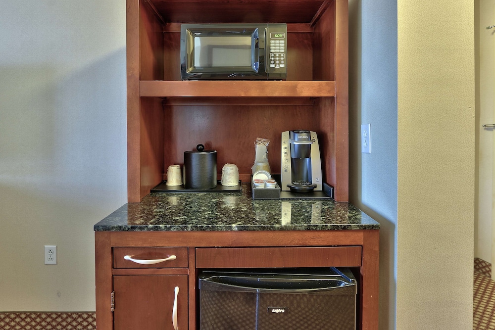 Hilton Garden Inn Las Cruces - photo 21