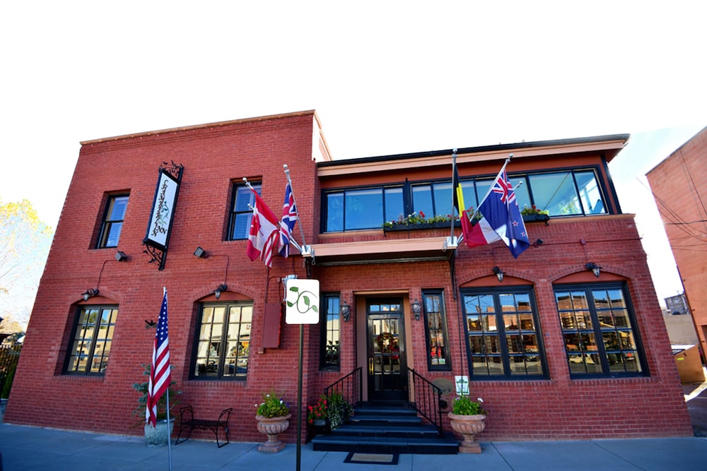 Chamberlin Inn Cody in Cody, United States