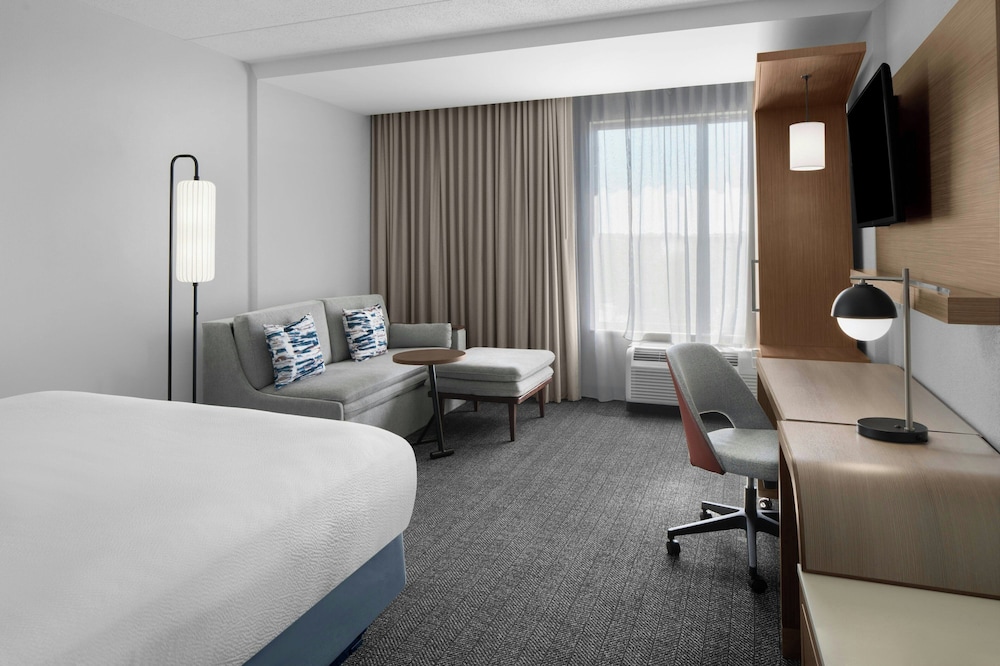 Courtyard by Marriott Charleston Summerville - photo 11