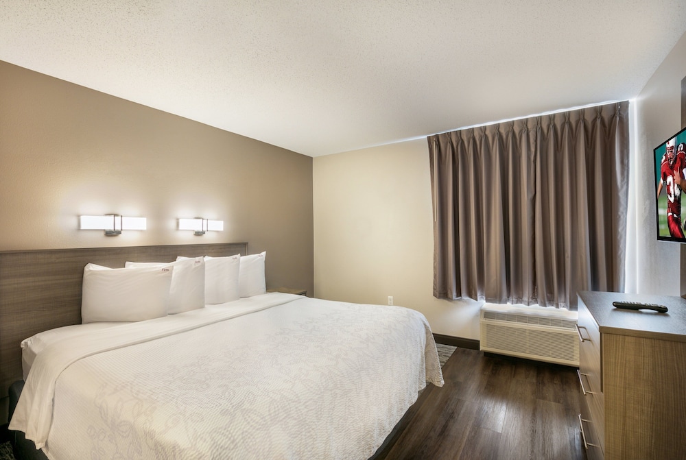 Red Roof Inn PLUS Boston Logan - photo 14