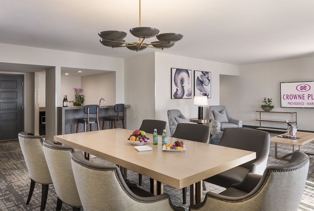 Crowne Plaza Providence Warwick Airport by IHG - photo 8