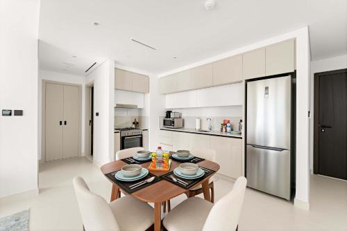 Silkhaus 1BDR Marina Vista with Private Beach Access — 4-Star Luxury Hotel in Dubai, United Arab Emirates