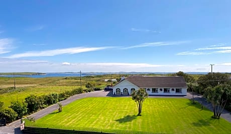 Ardmore House — 4-Star Luxury Hotel in Clifden, Republic of Ireland