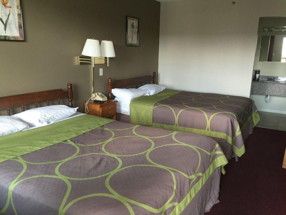 Knights Inn Glade Spring - photo 4