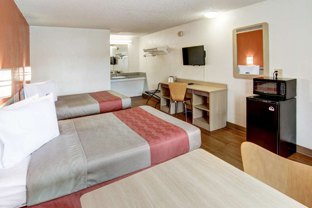 Motel 6 Union City GA Atlanta Airport - photo 17