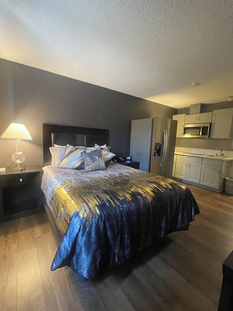 Sutter Inn - photo 12