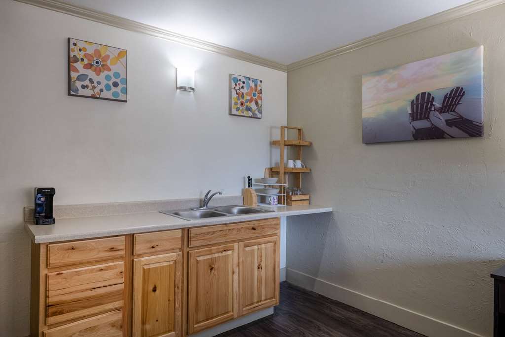 Travelodge by Wyndham Livingston Yellowstone - photo 36