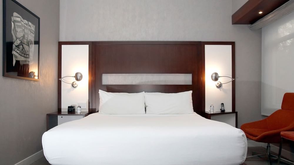 J House Greenwich - photo 4