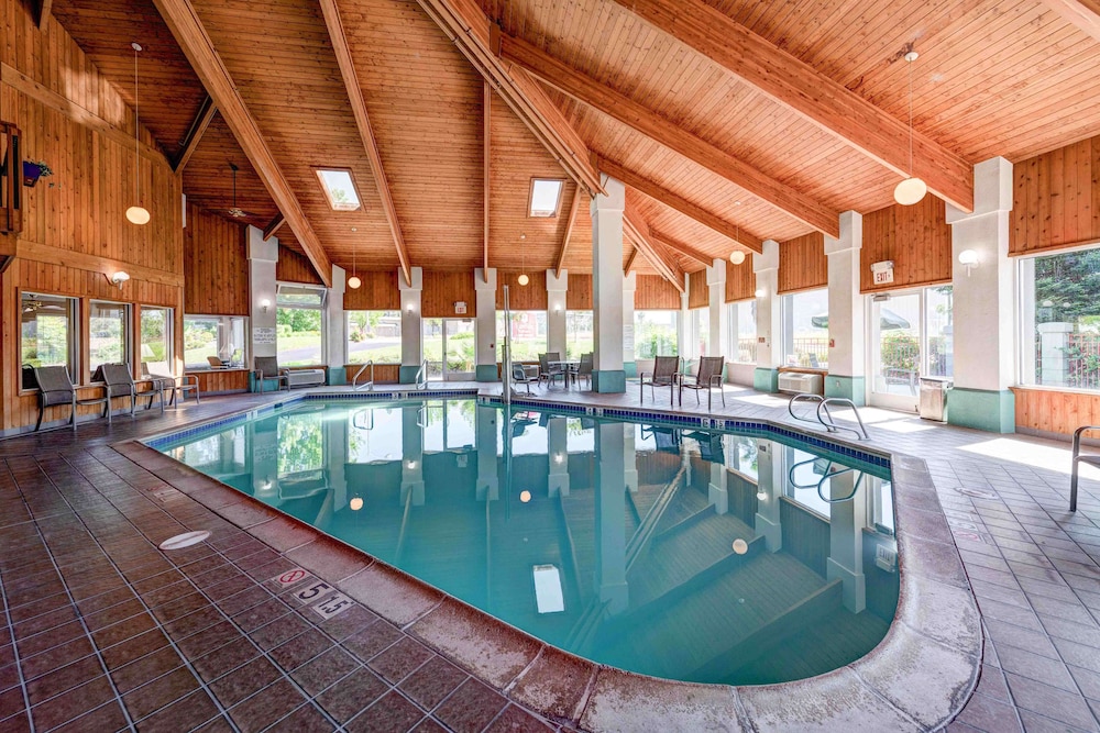 SureStay Plus Hotel by Best Western Redding - photo 19