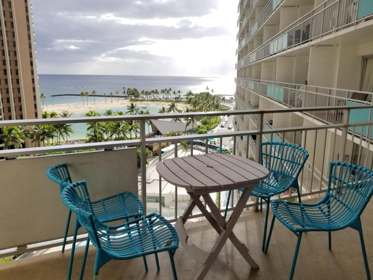 Ilikai Tower 912 - carbon neutral hotel in Honolulu
