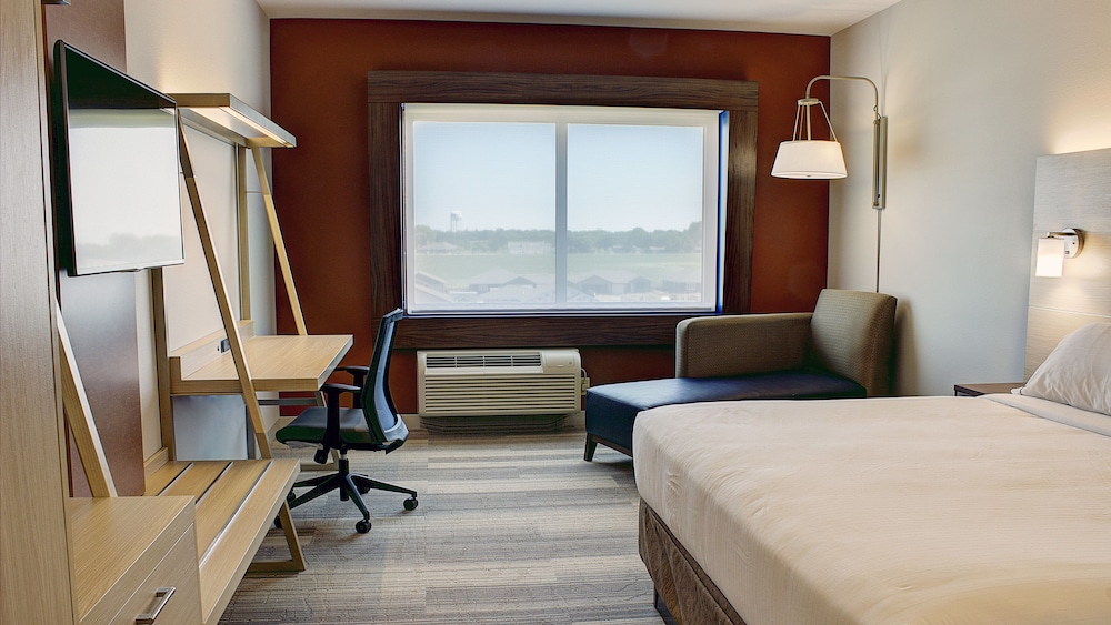 Holiday Inn Express & Suites Spencer by IHG - photo 6
