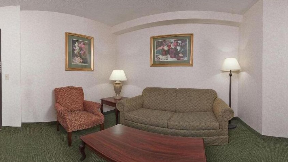 Holiday Inn Express Hotel & Suites Bad Axe by IHG - photo 31