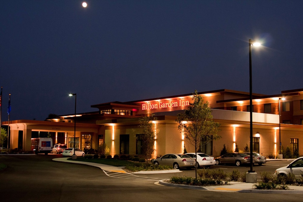 Hilton Garden Inn Milwaukee Airport - photo 60