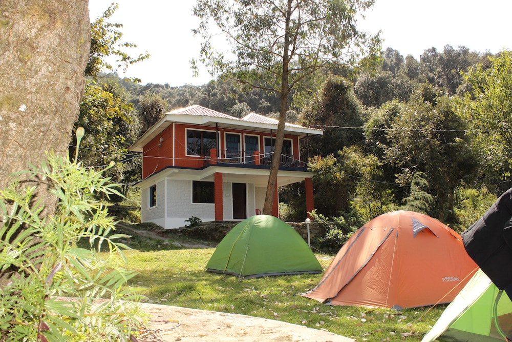 Fearless Cloud - carbon neutral hotel in Beed