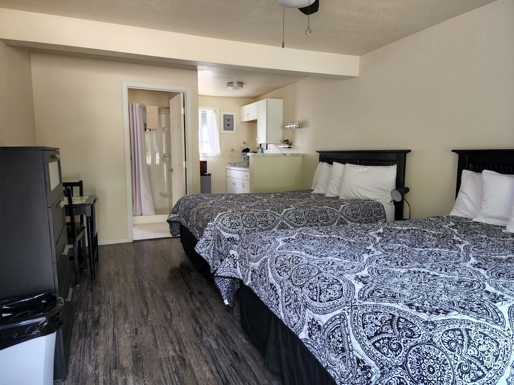 Plainview Motel & RV Park - photo 15