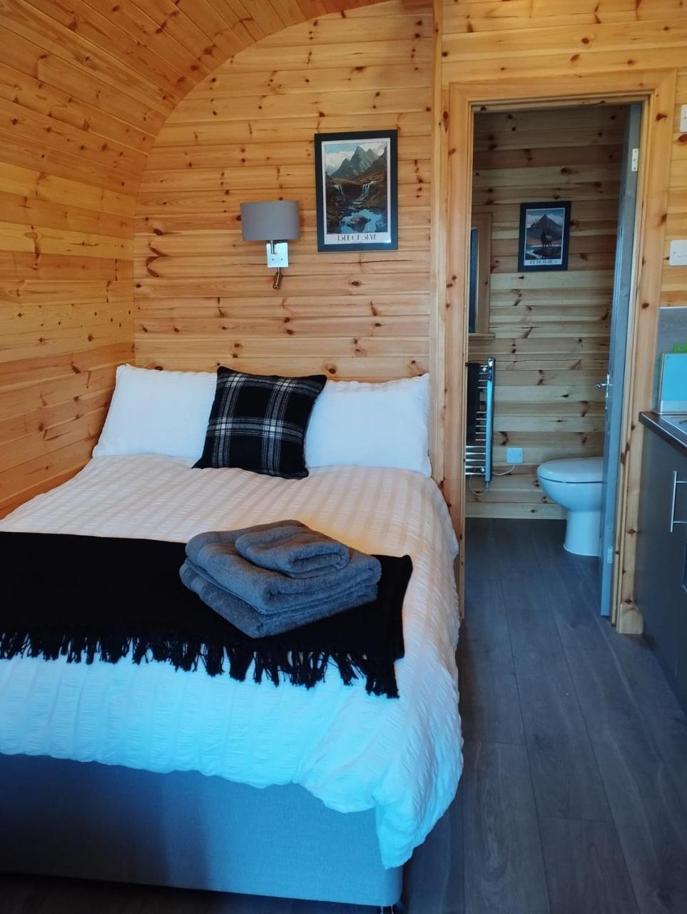 Aurora Skye - carbon neutral hotel in Unknown City