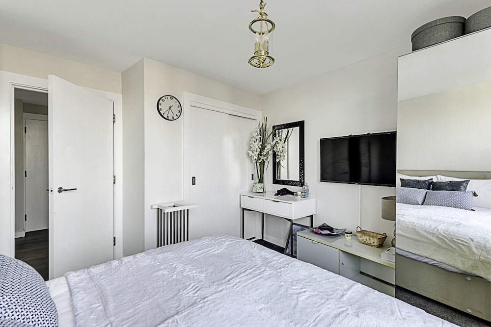 Chic Kensal Green Retreat — 4-Star Luxury Hotel in London, United Kingdom