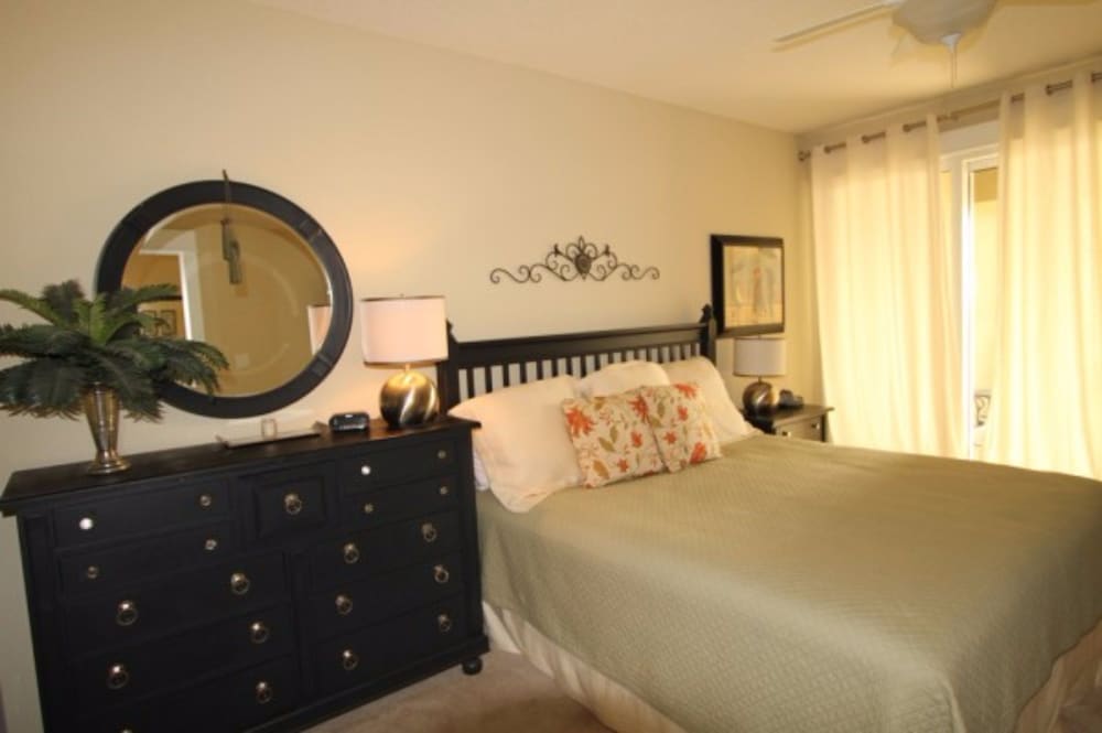 Grand Panama Beach Resort by Emerald View Resorts - photo 8