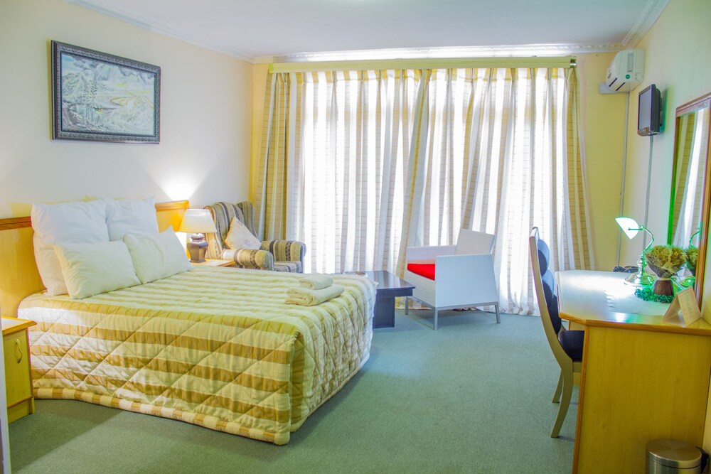 Mountain View Hotel — Leribe — photo 5
