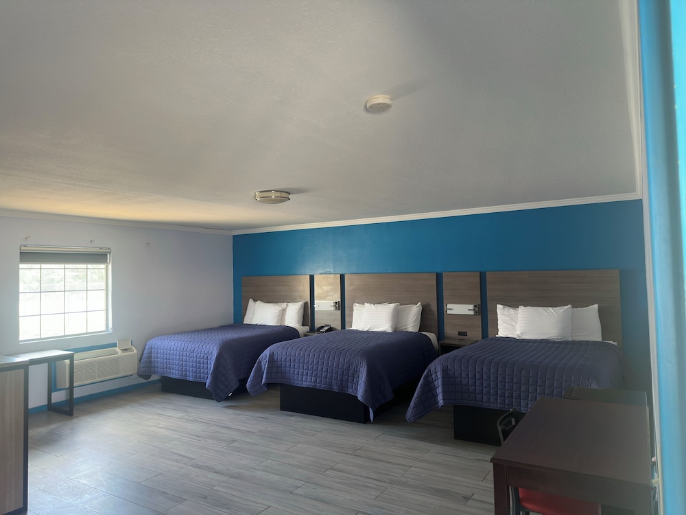 Carrizo Executive Inn - photo 8