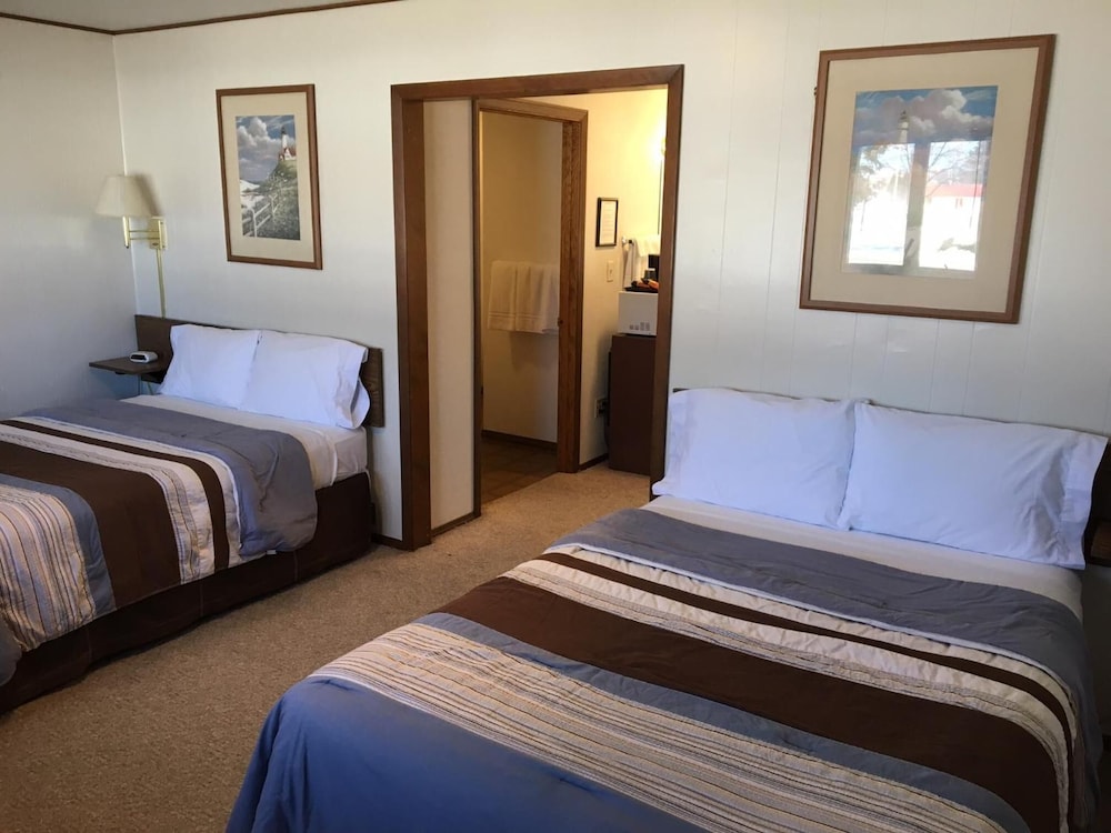 Coho Motel and Suites - photo 8