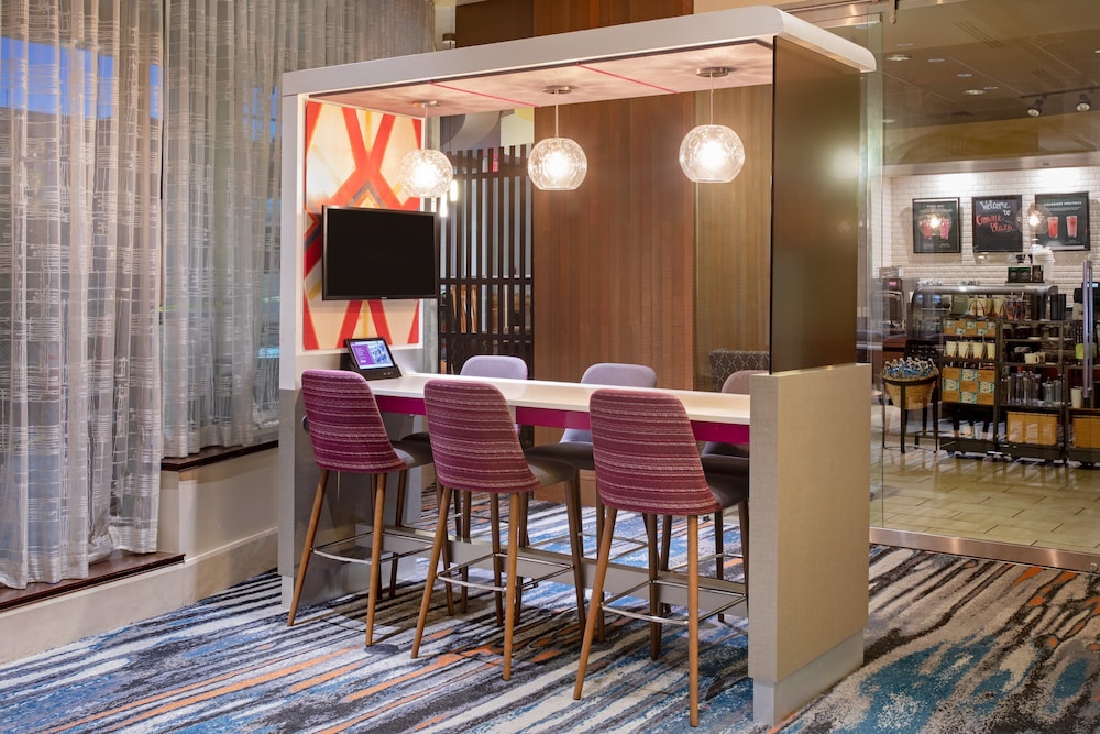 Crowne Plaza Kansas City Downtown by IHG - photo 47