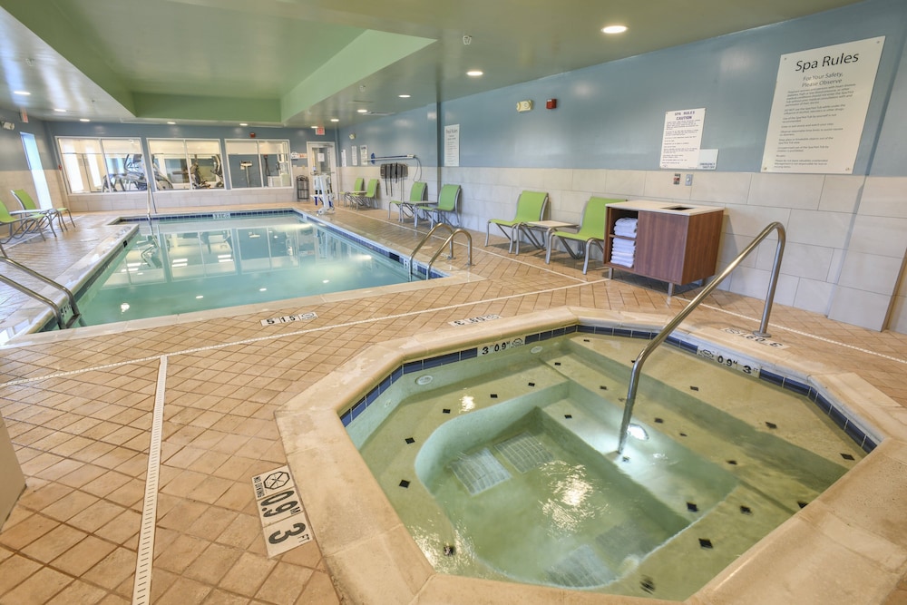Holiday Inn Express Hotel & Suites Richwood Cincinnati South by IHG - photo 24
