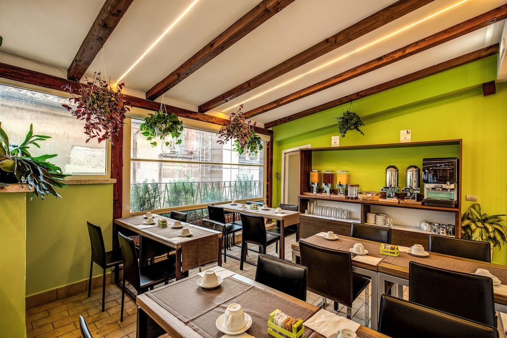 מזון ומשקאות