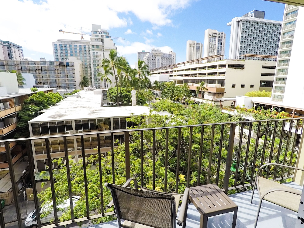 Ohia Waikiki Studio Suites - photo 32