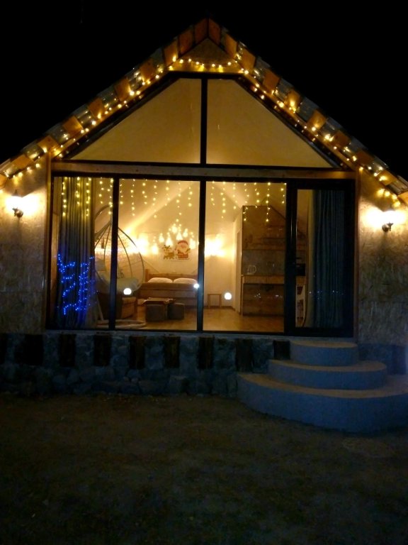 Kazbegi cottages qabarjina